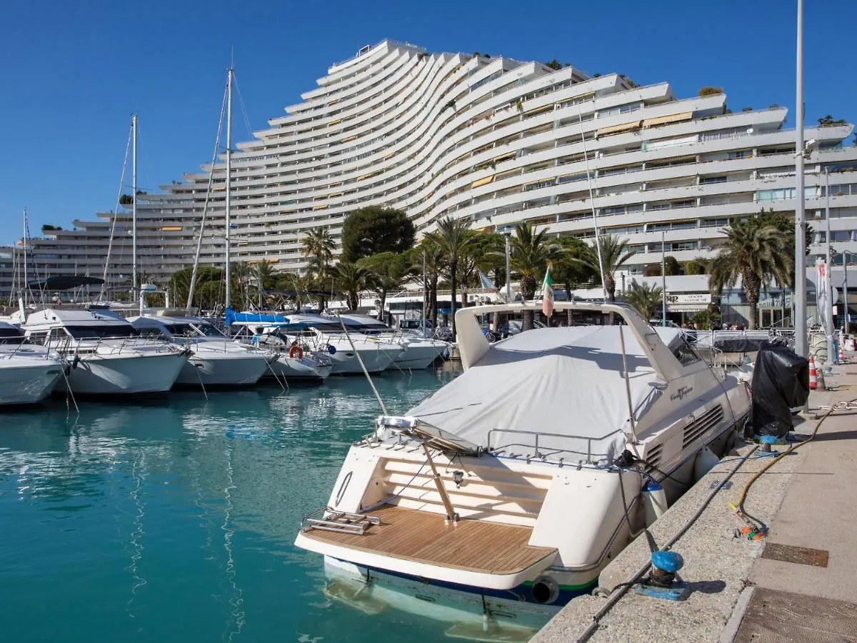 Apartment Le Flora By Interhome Villeneuve-Loubet 0*,