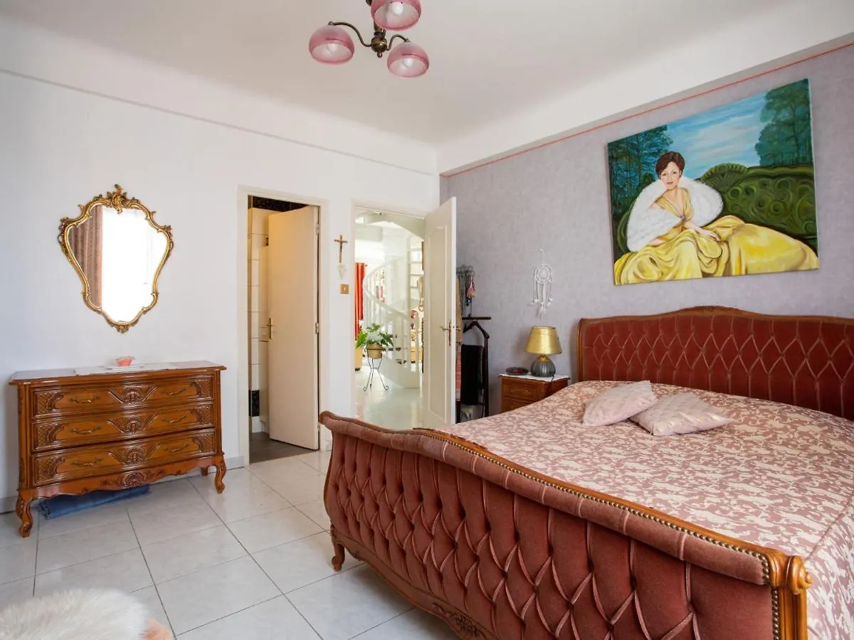Apartment Le Flora By Interhome Villeneuve-Loubet