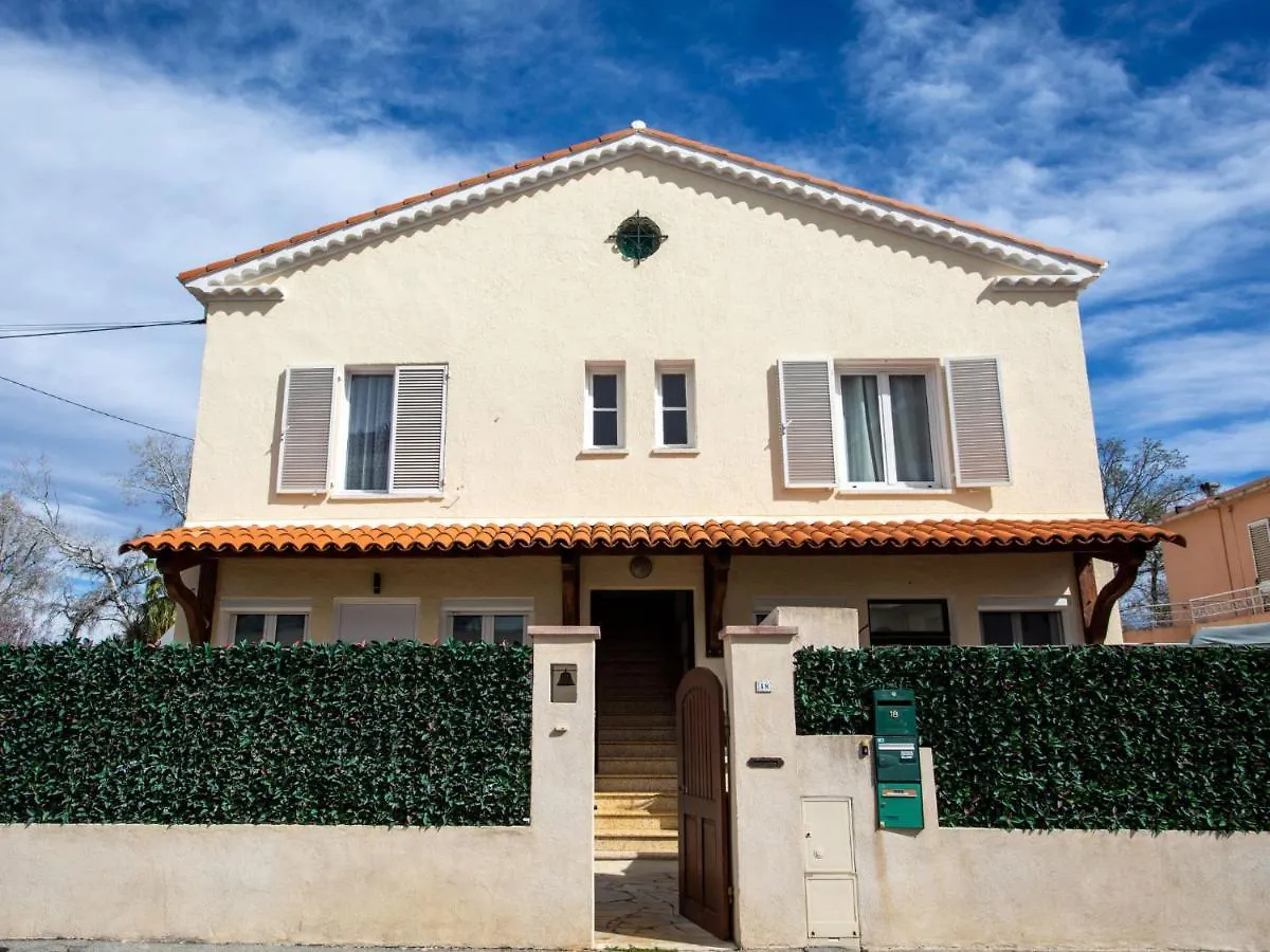 Apartment Le Flora By Interhome Villeneuve-Loubet