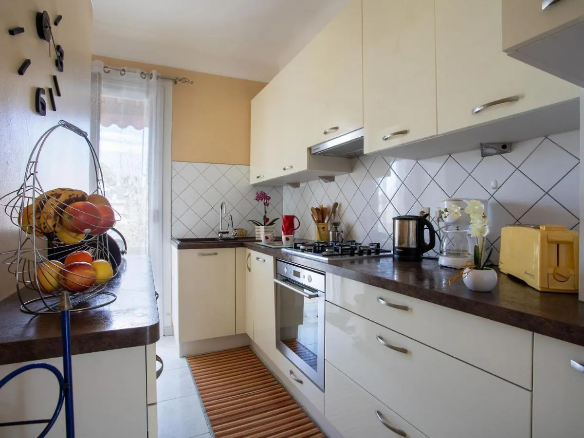Apartment Le Flora By Interhome Villeneuve-Loubet